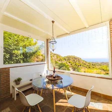 Cubo's La Gitanilla Villa
